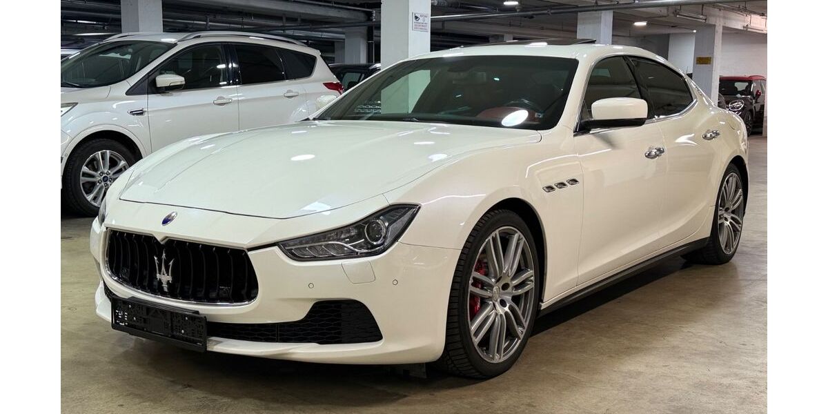 Maserati Ghibli 149.957 km 22.990 &euro; München 81677