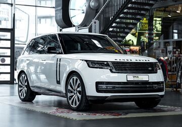 Land Rover Range Rover 31.800 km 108.890 &euro; Köln 50829