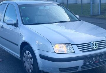 VW Bora 218.101 km 1.999 &euro; Wildau 15745