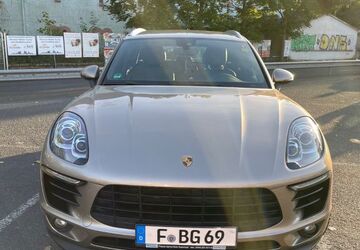 Porsche Macan 190.000 km 29.000 &euro; München 81825