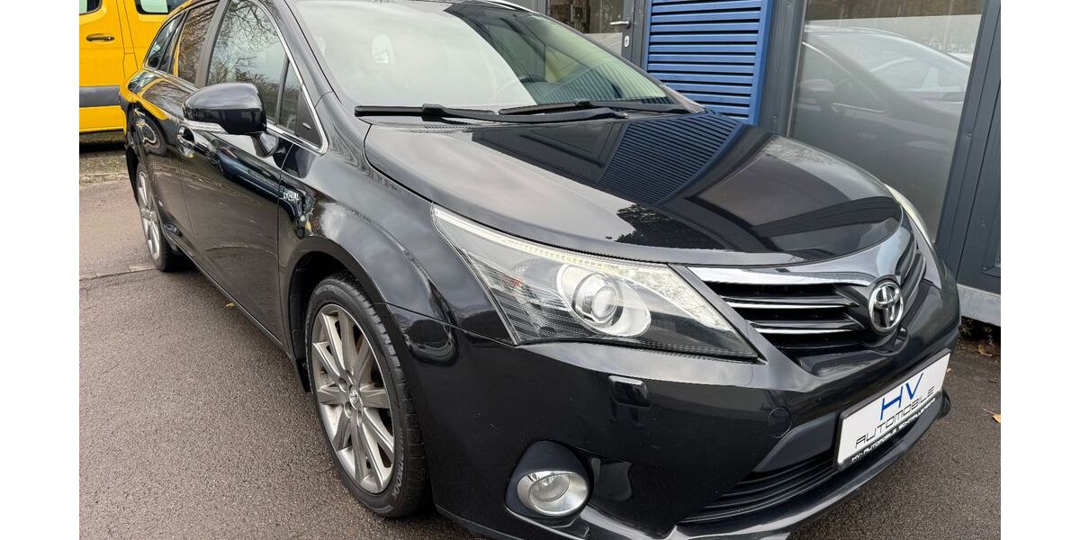 Toyota Avensis 169.000 km 6.950 &euro; Schmallenberg 57392