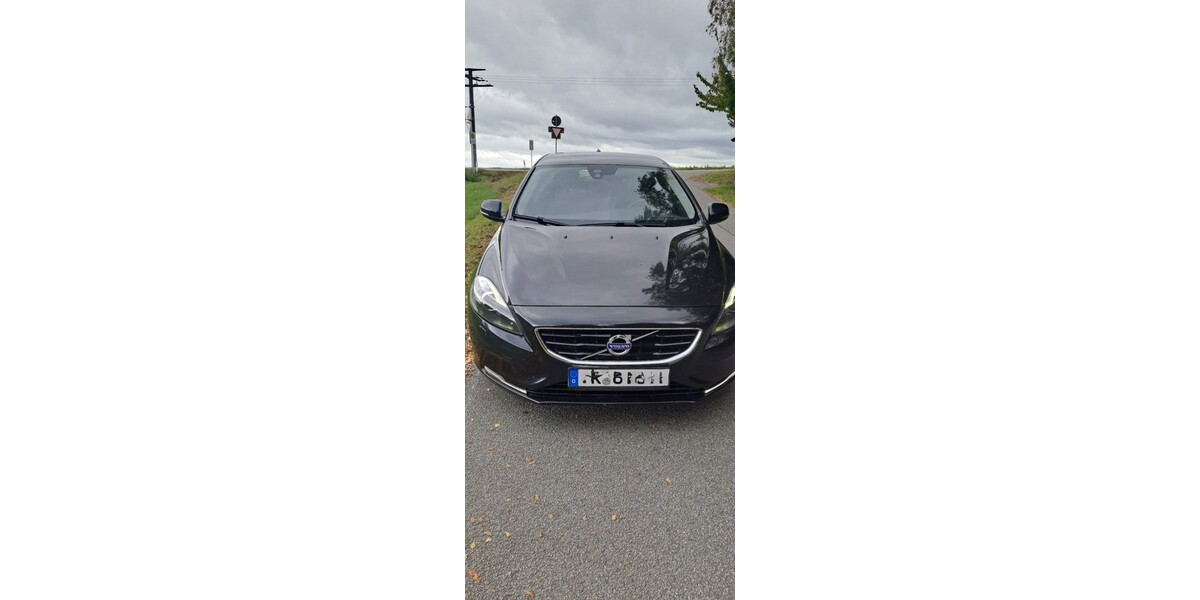 Volvo V40 145.000 km 7.000 &euro; Bogen 94327