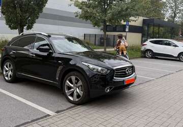 INFINITI FX 140.000 km 14.500 &euro; Pirna 01796