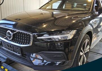 Volvo V60 Cross Country 46.516 km 39.950 &euro; Essen-Kray 45309