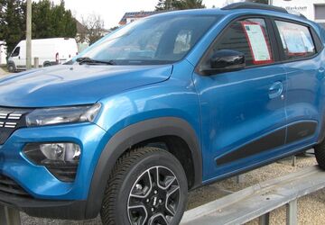 Dacia Spring 23.000 km 11.999 &euro; Röfingen 89365