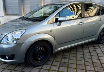 Toyota Corolla Verso 150.000 km 5.750 &euro; München 80636