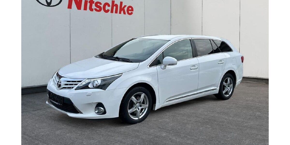 Toyota Avensis 186.175 km 7.990 &euro; Rheine 48432