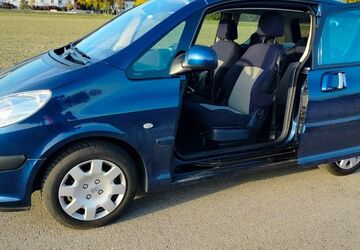 Peugeot 1007 42.600 km 5.000 &euro; Neufahrn 85375