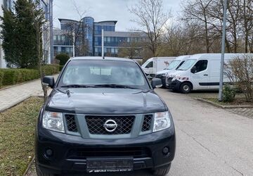 Nissan Navara 186.000 km 8.500 &euro; Feldkirchen 85622