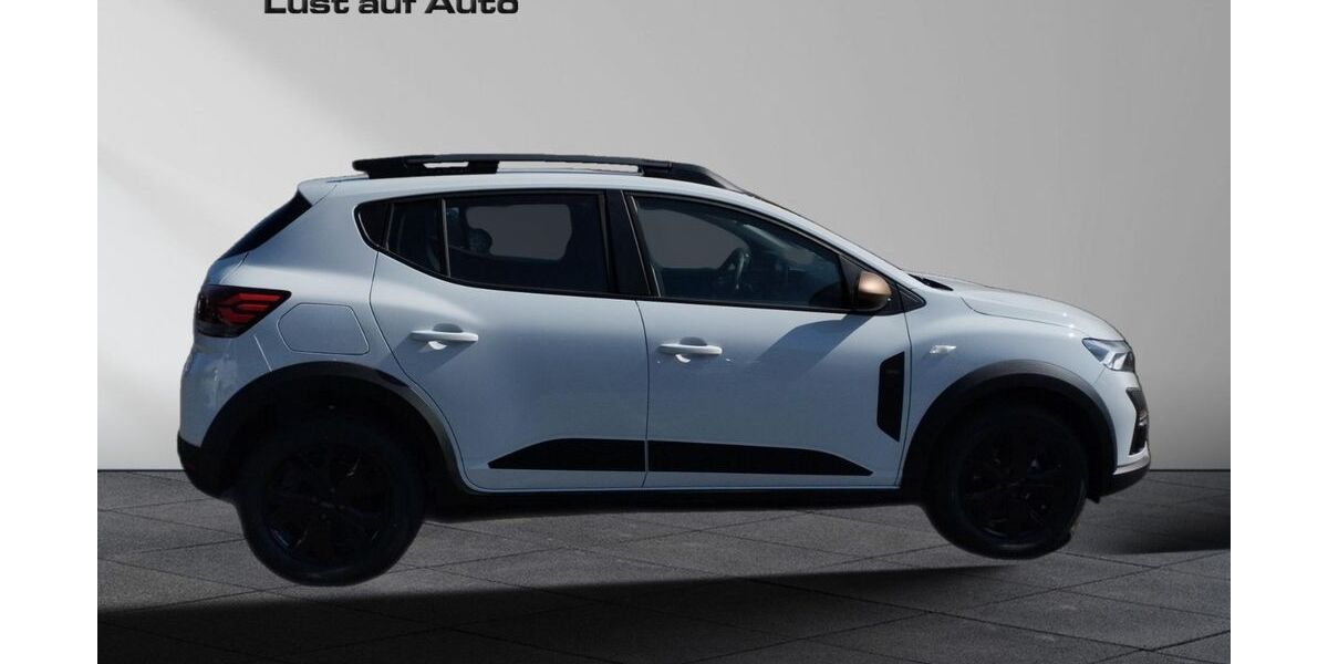 Dacia Sandero 14.000 km 18.600 &euro; Haiger 35708