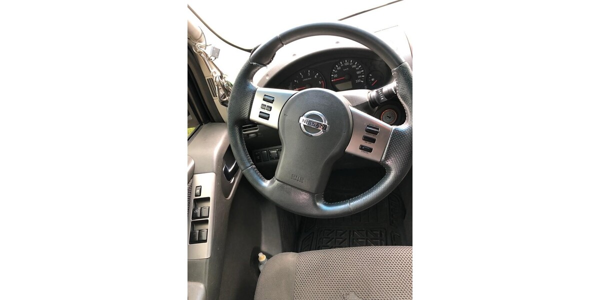 Nissan Navara 311.000 km 6.000 &euro; Düren 52349