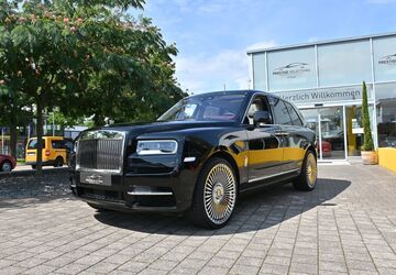 Rolls Royce Cullinan 8.400 km 329.900 &euro; Freiburg 79111