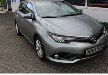 Toyota Auris 93.100 km 12.900 &euro; Iserlohn 58636