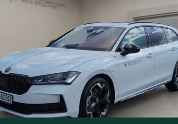 Skoda Superb 4.900 km 52.840 &euro; Osterholz-Scharmbeck 27711