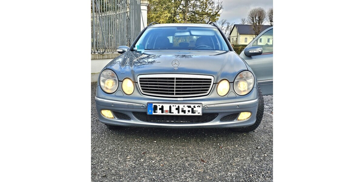 Mercedes-Benz E 220 572.000 km 1.950 &euro; Hürth 50354