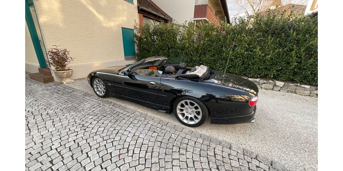 Jaguar XK8 86.800 km 25.000 &euro; Kronberg 61476