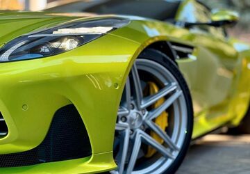 Aston Martin DB12 4.500 km 354.620 &euro; BAD GRIESBACH 94086