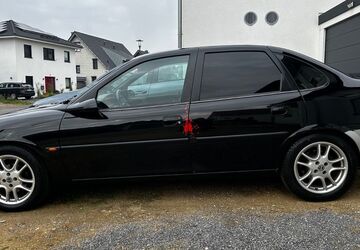 Opel Vectra 171.000 km 1.990 &euro; Gangelt 52538