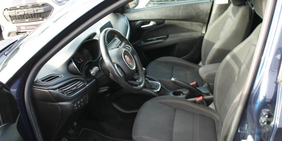 Fiat Tipo Lounge 1.6 MultiJet 232.400 km 6.999 &euro; Badem 54657