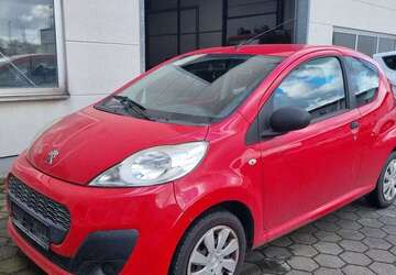 Peugeot 107 104.000 km 2.599 &euro; Dinslaken 46539