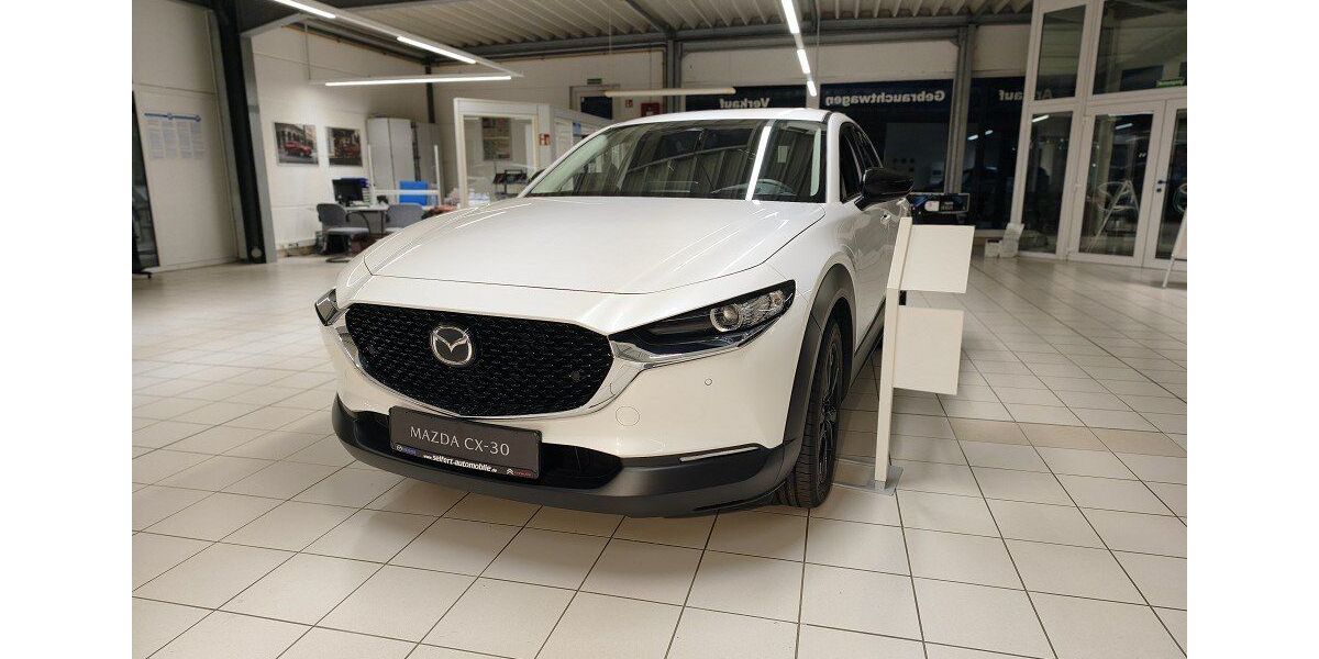 Mazda CX-30 6.140 km 27.690 &euro; Elmshorn 25337