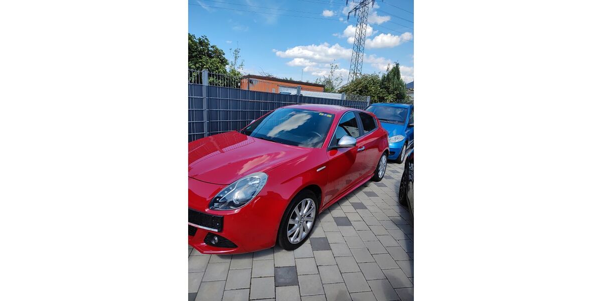Alfa Romeo Giulietta 123.000 km 5.700 &euro; Bad Säckingen 79713
