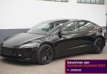 Tesla Model 3 13.783 km 48.750 &euro; Mönchengladbach 41236