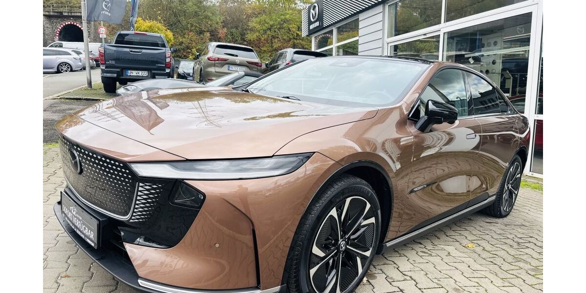 Mazda 6e 1.900 km 40.490 &euro; Kamen 59174