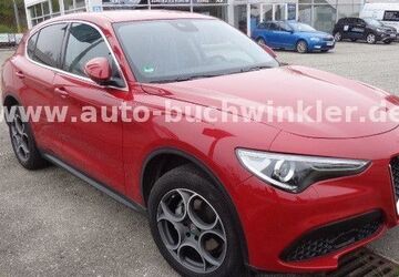 Alfa Romeo Stelvio 31.500 km 27.999 &euro; Laufen 83410