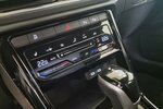 VW T-Roc R-Line 2025 LED-Matrix IQ Kamera VIC DSG 30.400 km 27.500 &euro; Garrel 49681