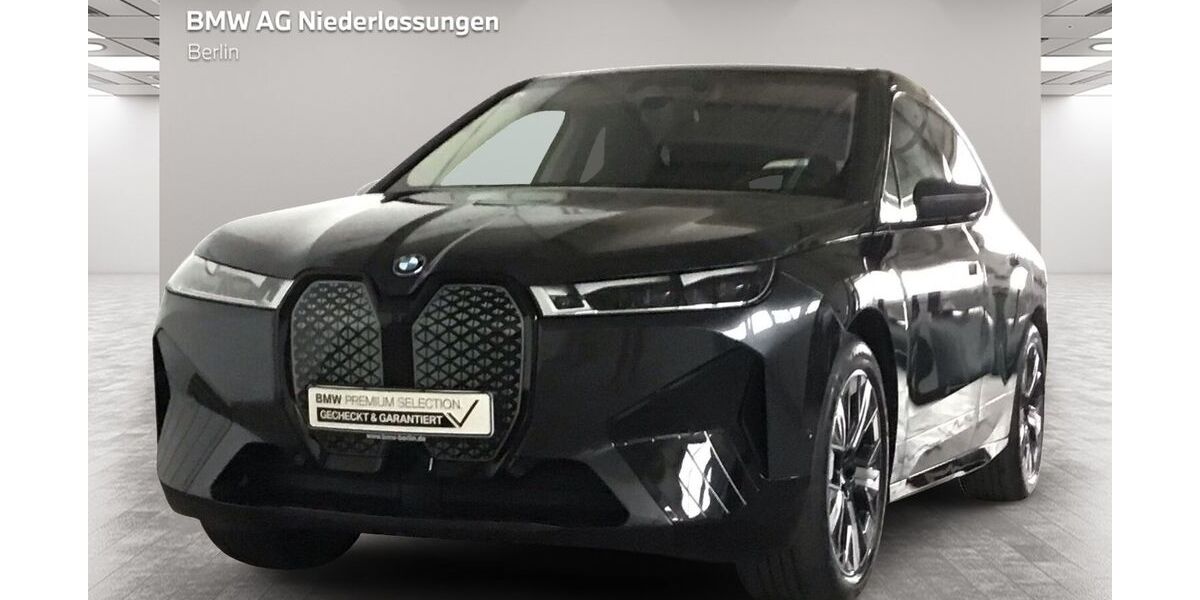 BMW iX 22.385 km 52.400 &euro; Berlin 14057