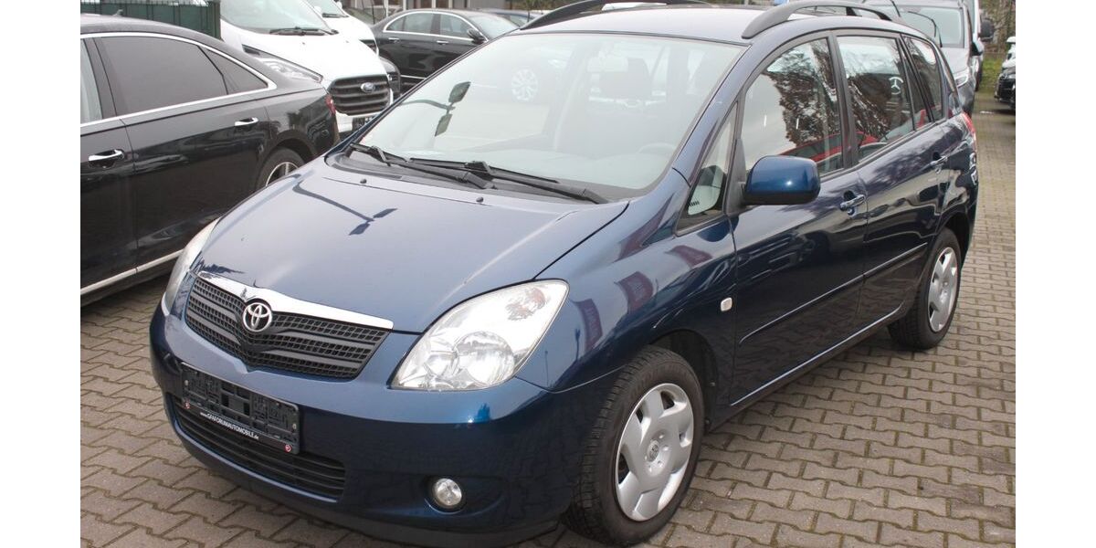 Toyota Corolla Verso 266.000 km 2.400 &euro; Berlin 12057