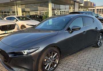 Mazda 3 7.765 km 24.900 &euro; Grevenbroich 41515