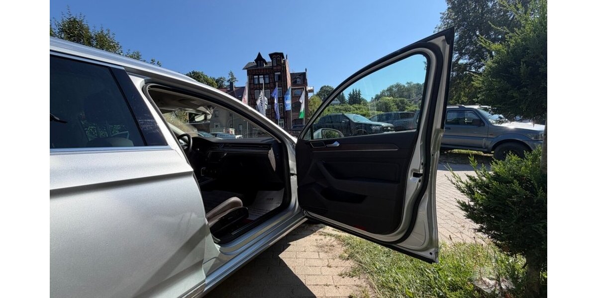 VW Passat Variant 2.0 TDI DSG AHK Highline 162.000 km 15.499 &euro; Rudolstadt 07407