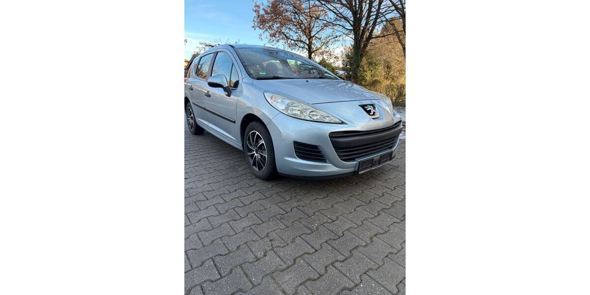 Peugeot 207 189.000 km 2.890 &euro; Rosenheim 83026