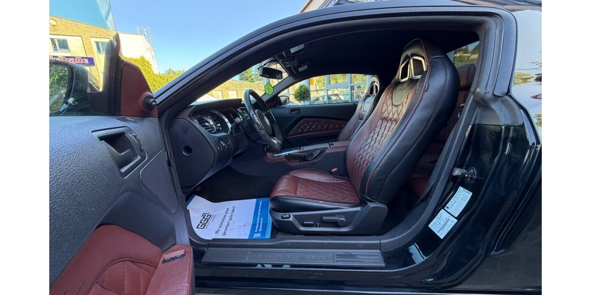 Ford Mustang 3,7 mit Leder 