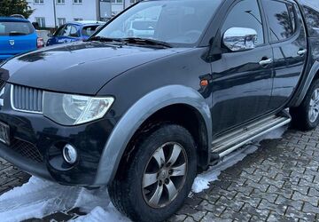 Mitsubishi L200 243.100 km 7.490 &euro; Butzbach 35510