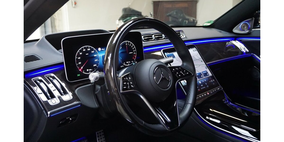 Mercedes-Benz S 580 e 4M AMG HA-Lenk.Exkl. Fond TV 4D NP209.- 33.580 km 109.600 &euro; Wuppertal 42327