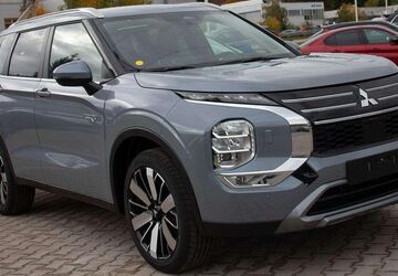 Mitsubishi Outlander 2.900 km 47.589 &euro; Mönchweiler 78087