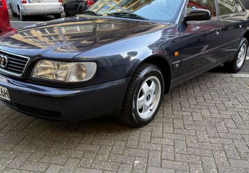 Audi 100 154.000 km 10.500 &euro; Köln 50670