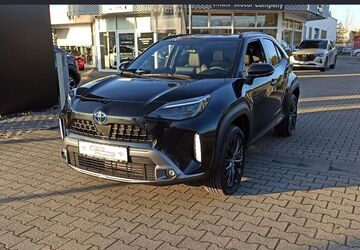 Toyota Yaris Cross 2.689 km 33.990 &euro; Berlin 13403