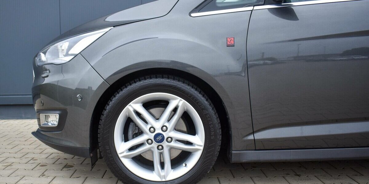 Ford Grand C-MAX Titanium EcoBoost 1.5l M/T 71.415 km 13.450 &euro; Höchberg-Würzburg 97204