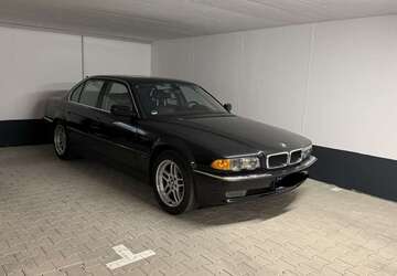 BMW 740 294.000 km 17.500 &euro; Korntal 70825