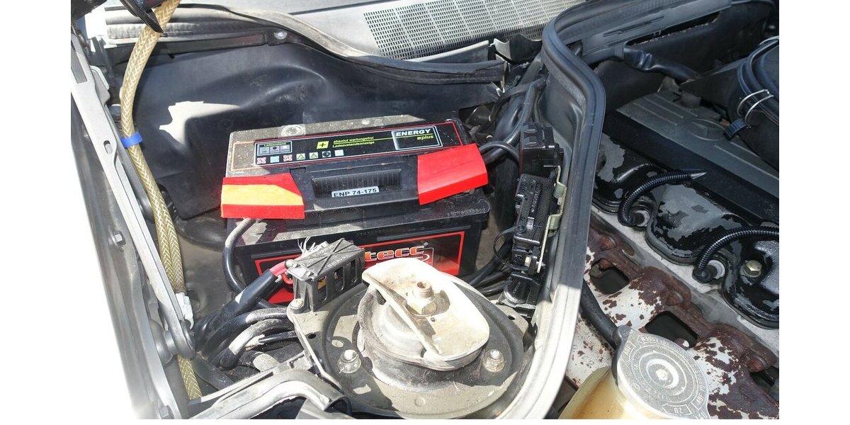 Mercedes-Benz 190 E 2.3 H-Kennz. Oldtimer eSHSD Verschl-t. neu g 212.900 km 7.950 &euro; Neumarkt/OPf 92318