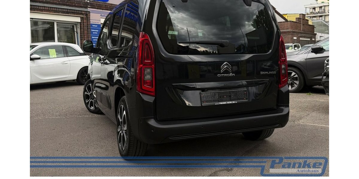 Citroen Berlingo Shine M 130*Pano*SHZ*DAB*NAV*KEYL.*TotW 87.475 km 15.890 &euro; Berlin 13187
