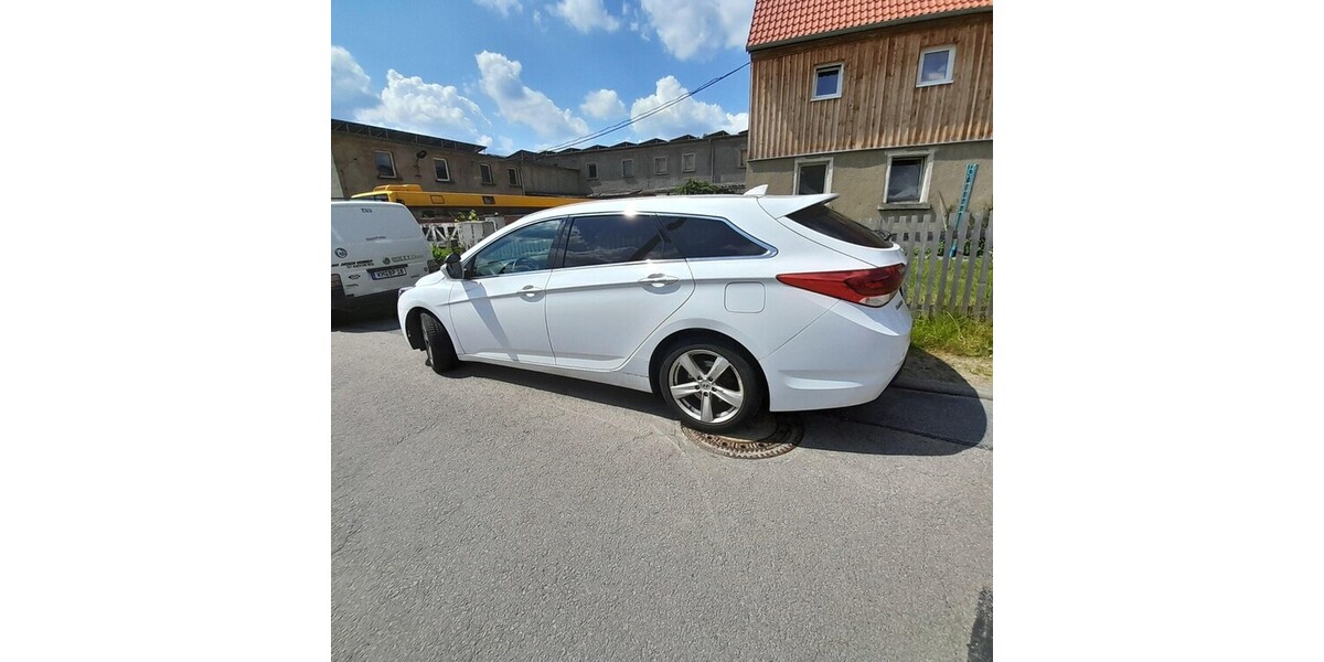 Hyundai i40 188.992 km 12.500 &euro; Bretnig-Hauswalde 