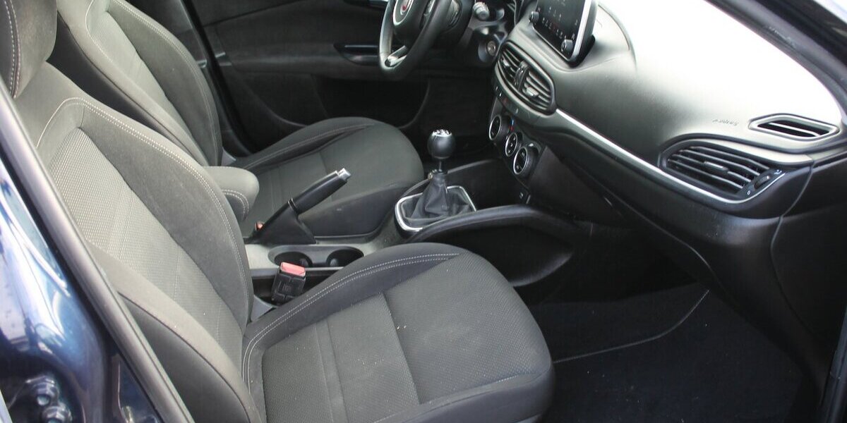 Fiat Tipo Lounge 1.6 MultiJet 232.400 km 6.999 &euro; Badem 54657