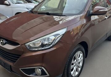 Hyundai ix35 135.769 km 9.999 &euro; Berlin 10247