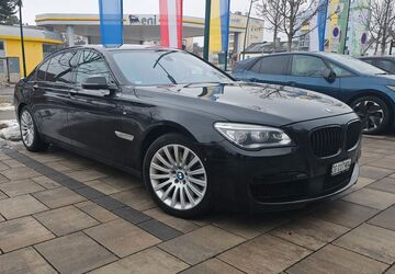 BMW 750 295.000 km 14.890 &euro; München 81541