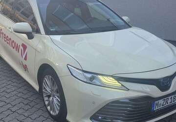 Toyota Camry 394.500 km 13.900 &euro; München 80993